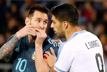 The friendship of Luis Suárez and Lionel Messi is publicly known to all. It was born when they both played for Barcelona, and it remained in time. Of course, it is interrupted when Uruguay faces Argentina.