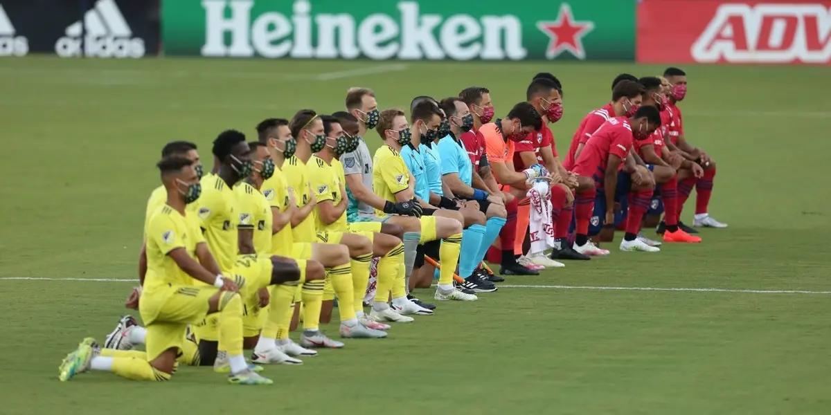 The game between FC Dallas and Nashville Soccer Club has a delay, including a considerable controversy.