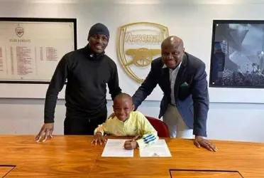 The historic club announced its signing, being one of the youngest in history to do so