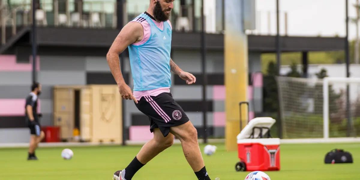 The Inter Miami forward sang the popular Luis Fonsi song for his teammates