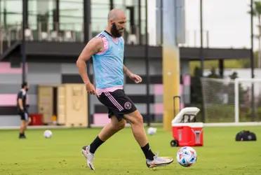 The Inter Miami forward sang the popular Luis Fonsi song for his teammates