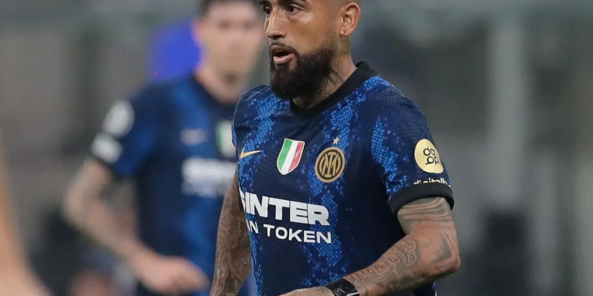 The Inter Milan midfielder went viral again on social networks, generating the admiration of his followers. The Chilean arrived at his team's training sessions with an old Fiat Panda.