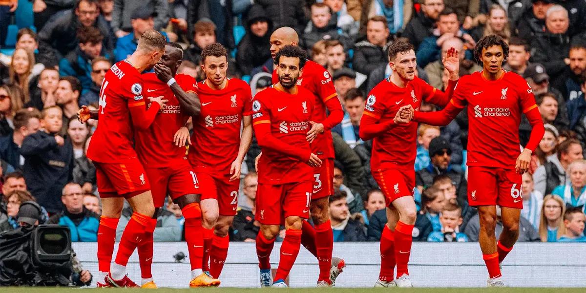 The latest news from Liverpool's rivals on transfer deadline day, as Madrid reject a United deal.