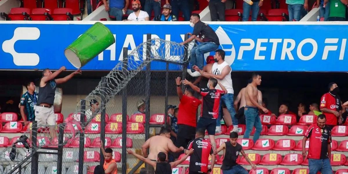 The leader of the huachicol cartel in San Juan del Río, known as "El Beto", allegedly took several individuals to settle accounts with members of the Atlas soccer club, presumably linked to the Jalisco Cartel - New Generation.