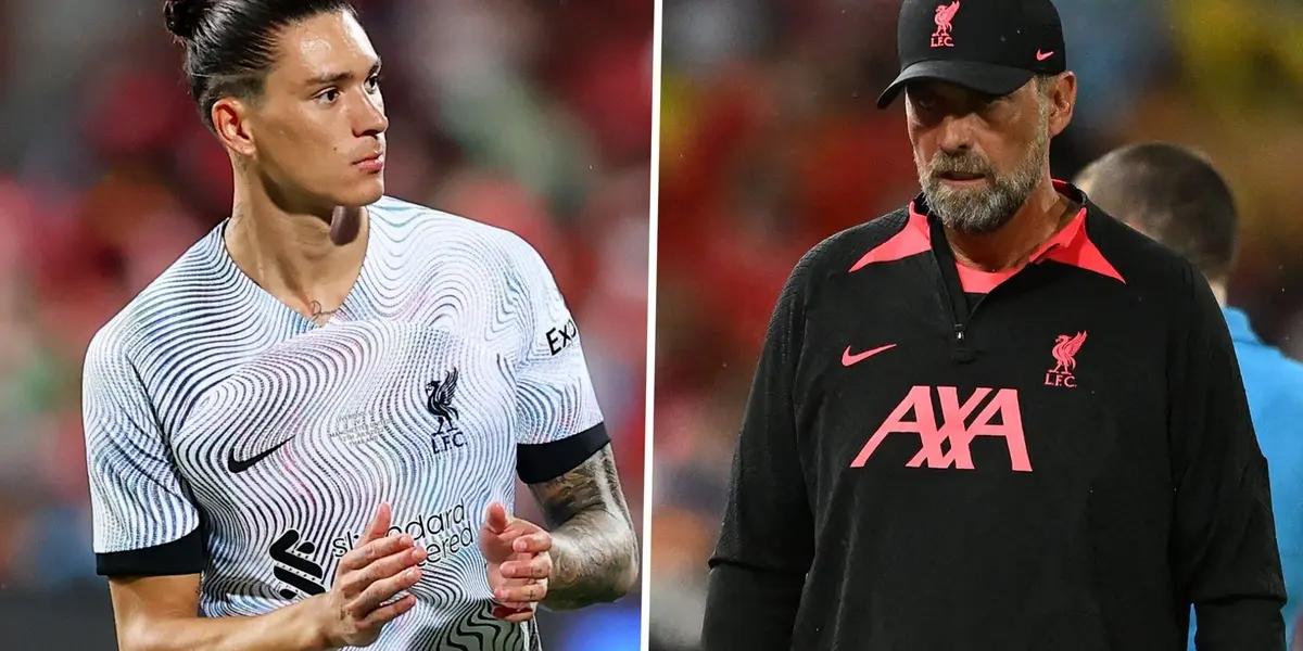 The Liverpool manager wanted to publicly protect his new striker, after he did not have a good debut against Manchester United.