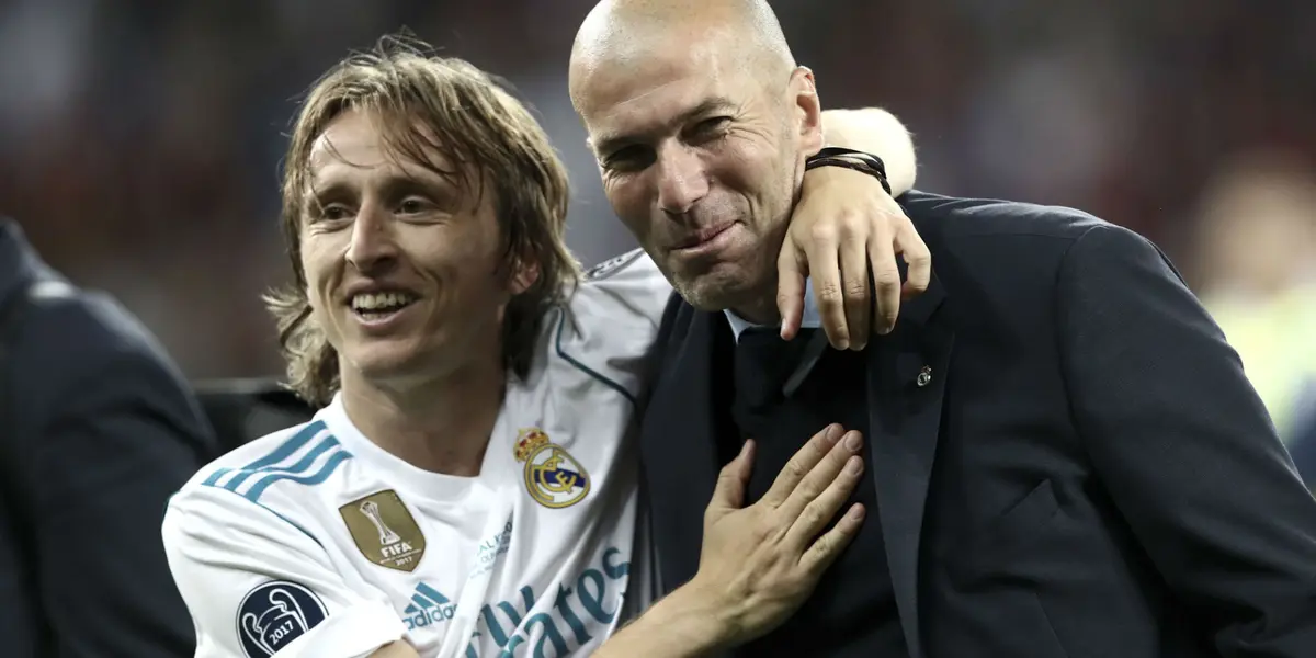 The locker room is divided and Luka Modric showed his loyalty to Zinedine Zidane, a strong message for the opposite side that wants the French out.