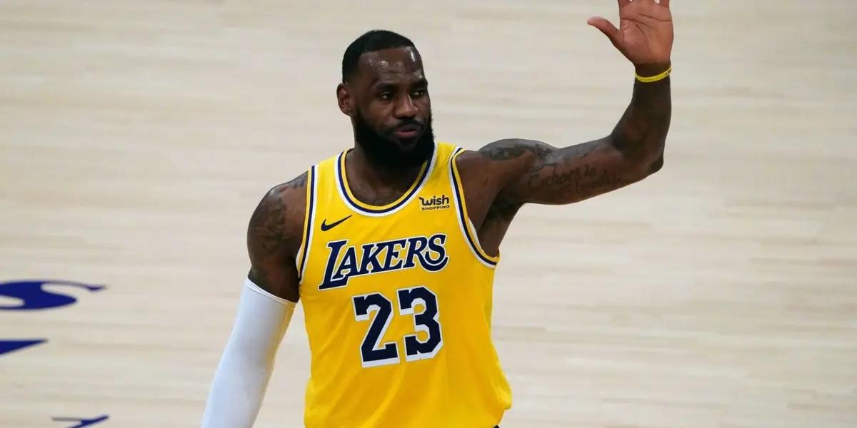 The Los Angeles Lakers player in the NBA is a football fan