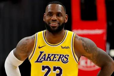 The Los Angeles Lakers star gave a moral lesson regarding his own impressive plane and does not want to follow the example of Cristiano Ronaldo and Neymar.
