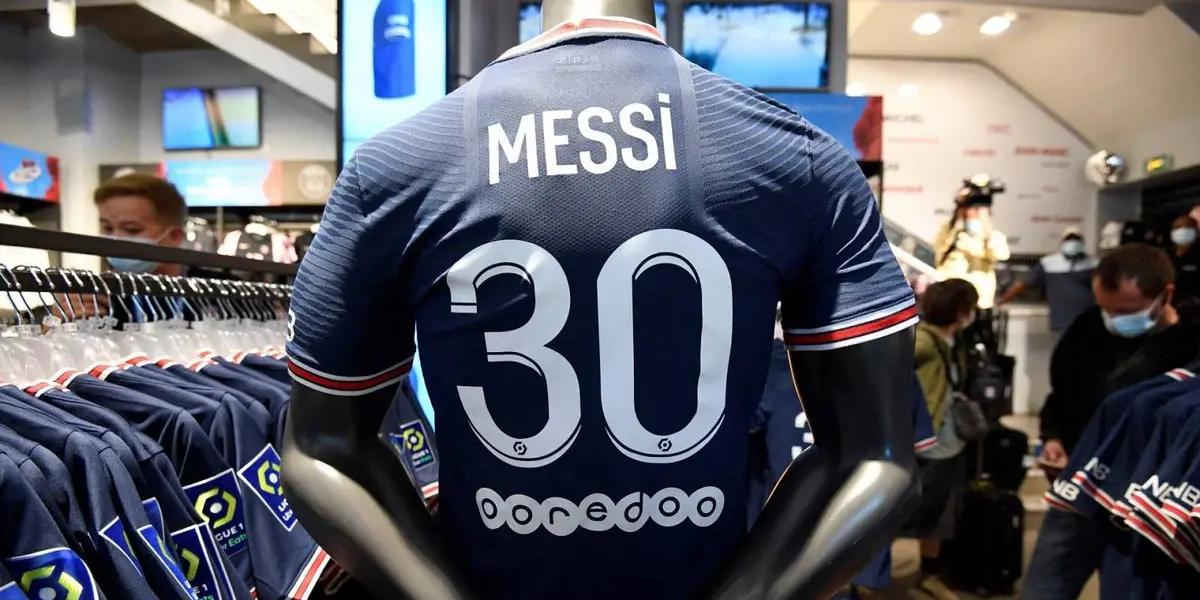 The madness that Lionel Messi has generated in the fans of the Parisian club has been reflected in the number of garments that were sold in the first 24 hours.