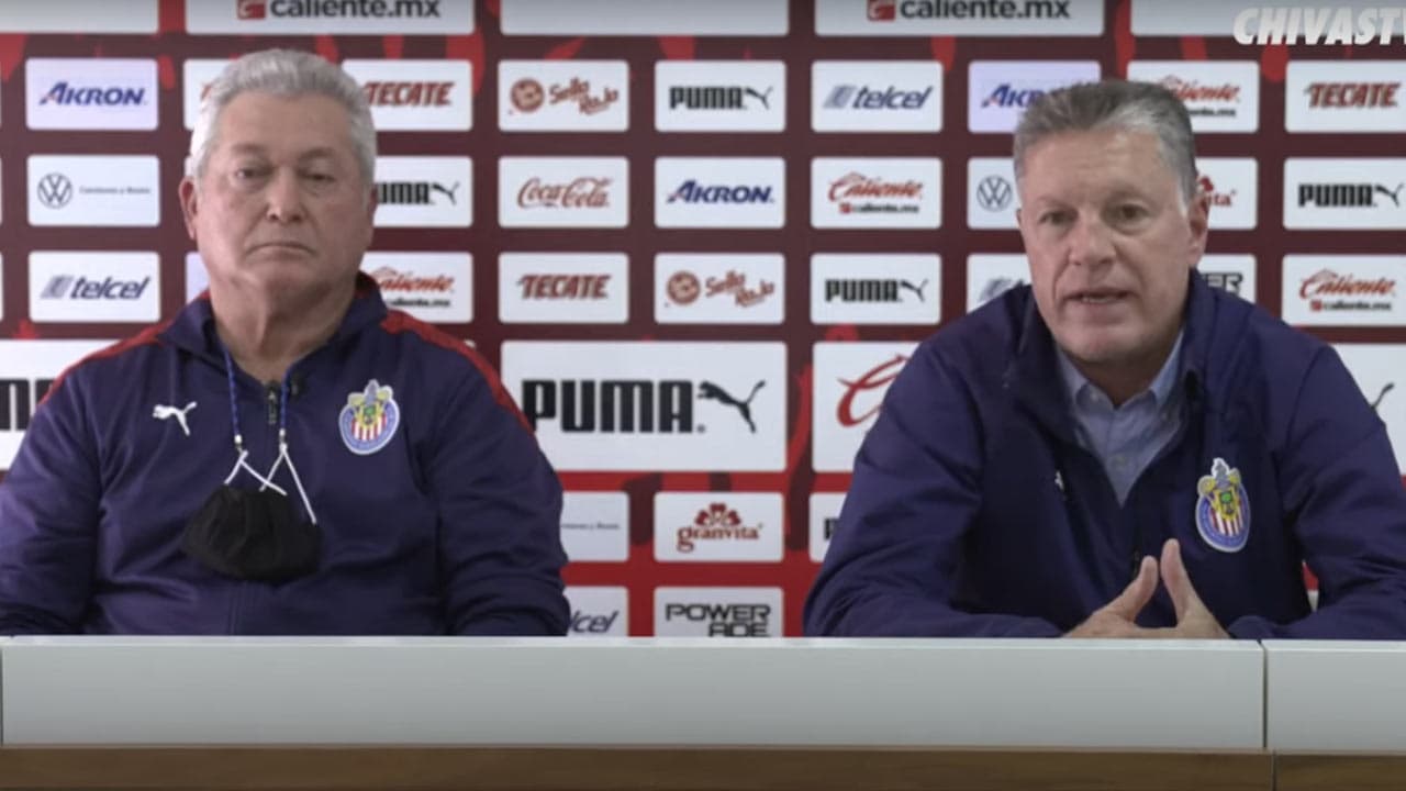 The manager and the coach of Chivas showed themselves worried after disappointing loss