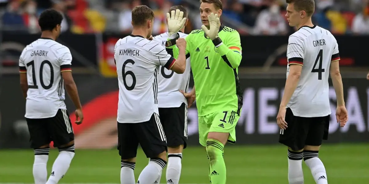 The 'Mannschaft' won, liked and thrashed. In addition, he benefited from Romania's victory against Armenia, and sealed his arrival at the World Cup.