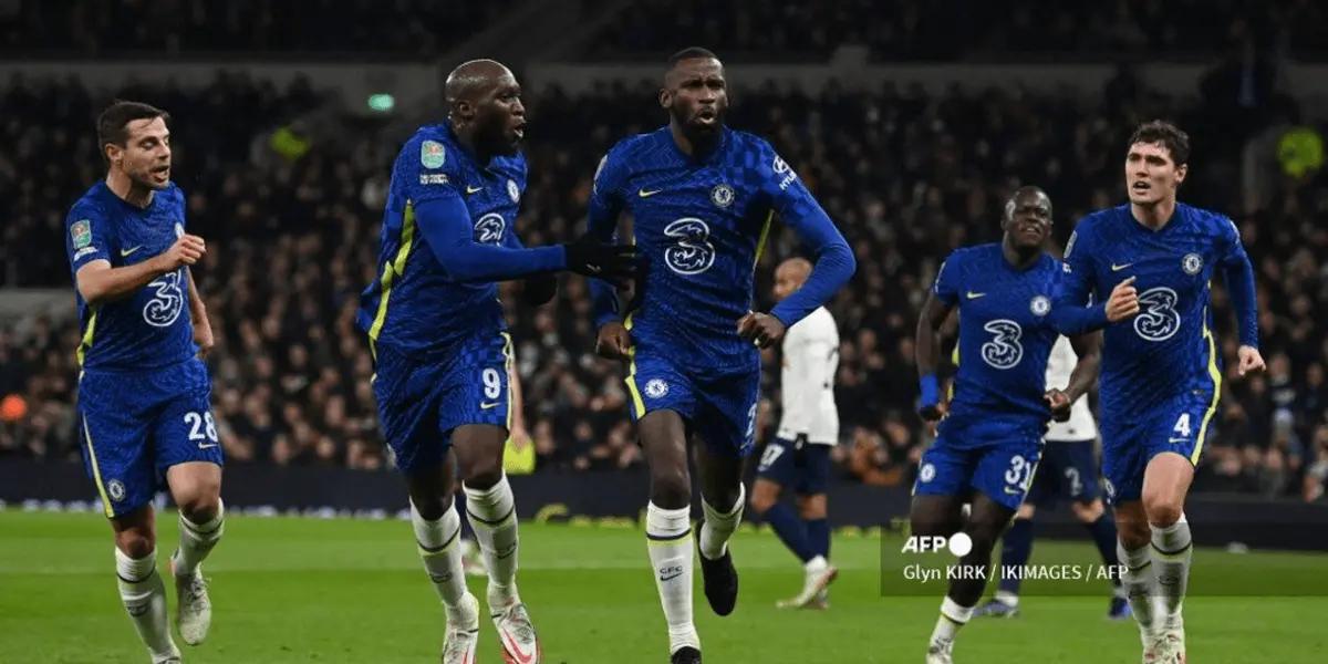 The Merengue club is in love with a young promise of the Blues and is going all out for him.