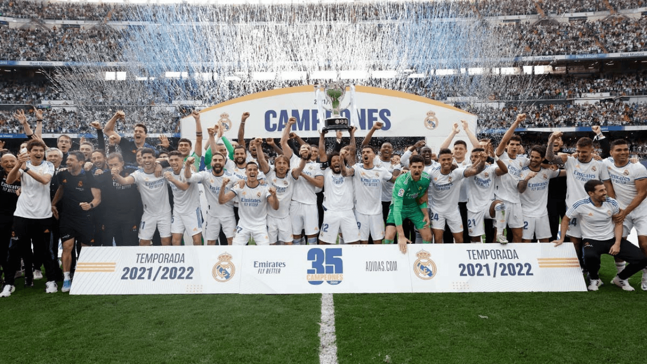 The Merengues are celebrating because, on this day, they have conquered one more title for their cupboards.