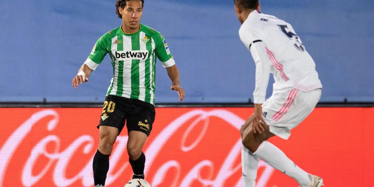 The Mexican and a memorable play in the La Liga match.