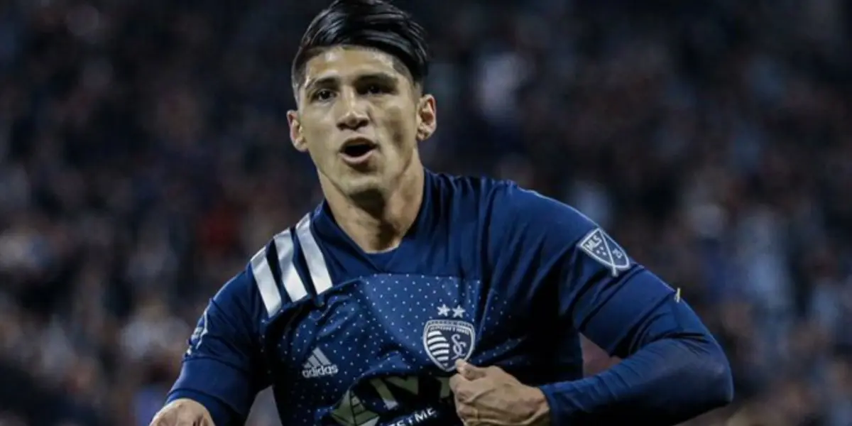 The Mexican at Sporting Kansas City is between the nominees for the best of the year at the MLS, where Vela and Chicharito don’t appear.