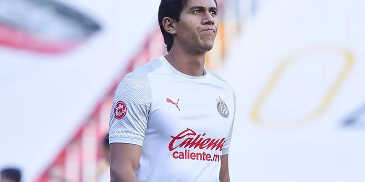 The Mexican attacker won't be available for the game against Pumas and his departure could be made soon.