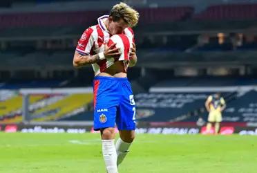 The Mexican defender had an incredible performance and now Chivas valuates him on a fortune.
