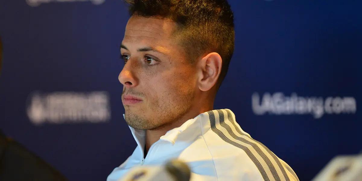 The Mexican forward is in one of his worst sporting moments and even lost the support of his teammates