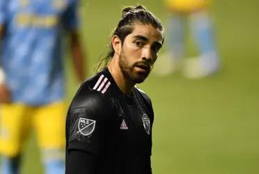 The Mexican forward isn't having a good time in David Beckham's franchise and analyzes his departure