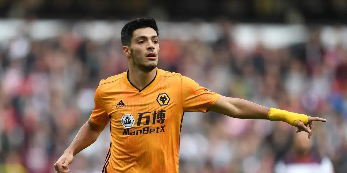 The Mexican forward showed a new and exotic look while playing for the Wolves