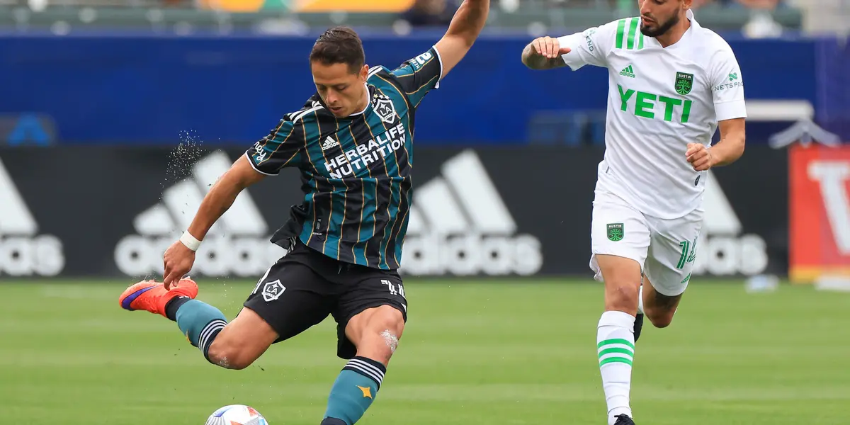 Chicharito Hernández is still on fire and led Los Angeles Galaxy to a new victory