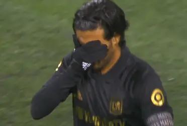 The Mexican is upset at LAFC and is seriously thinking on leaving.