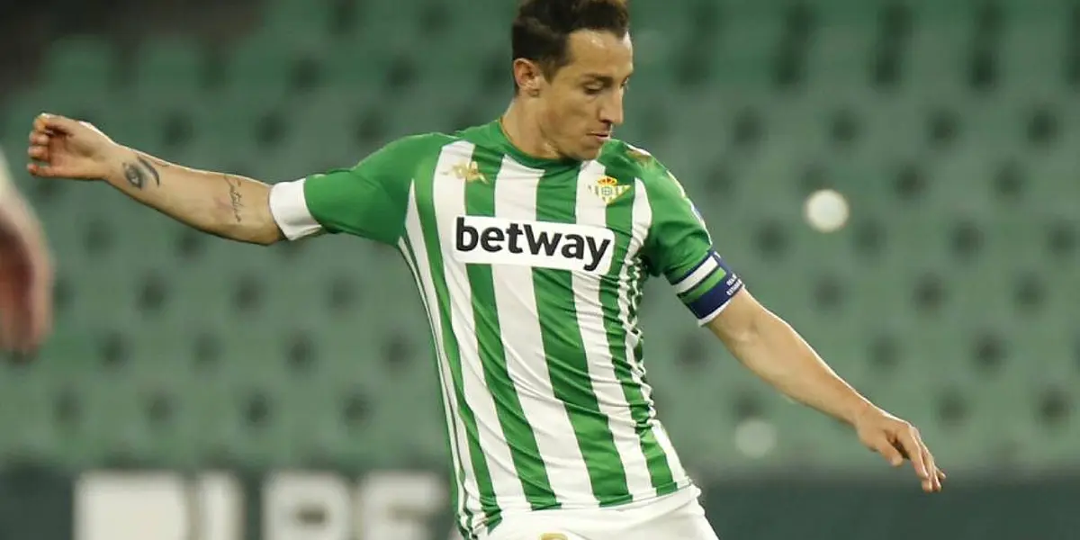 The Mexican midfielder, Andres Guardado came to the defense of his teammate Diego Lainez after the few minutes that the coach Pellegrini gives to him