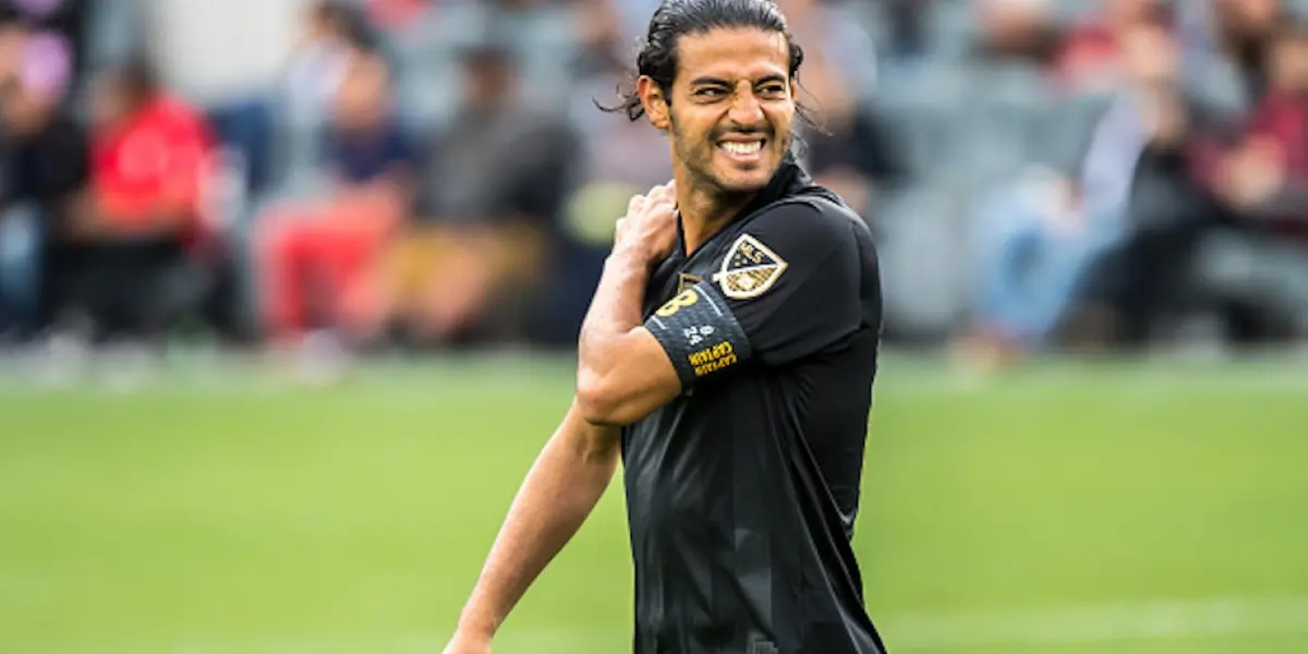 What injury does Carlos Vela have?