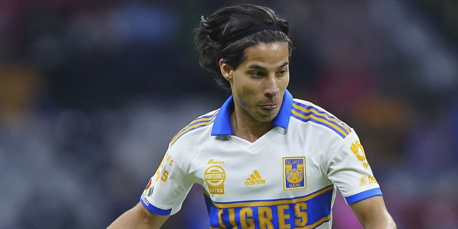 The Mexican player is not having a good time in his career