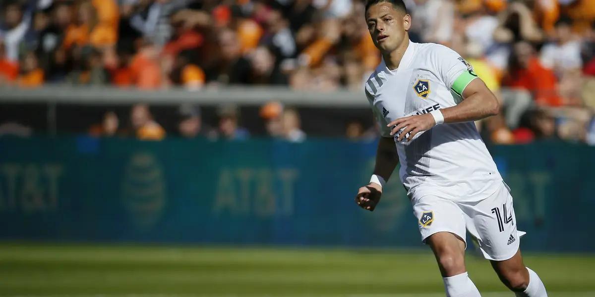 The Mexican striker didn’t talk, but gave a hint about his future and where he will play during this year.