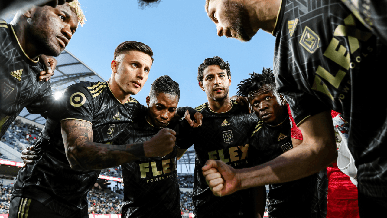 The Mexican striker had a formidable start to the 2022 campaign and everything seems to indicate that he is going for more.