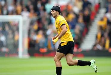 The Mexican wolf helped Bruno Lage´s team to advance to the next FA Cup round.