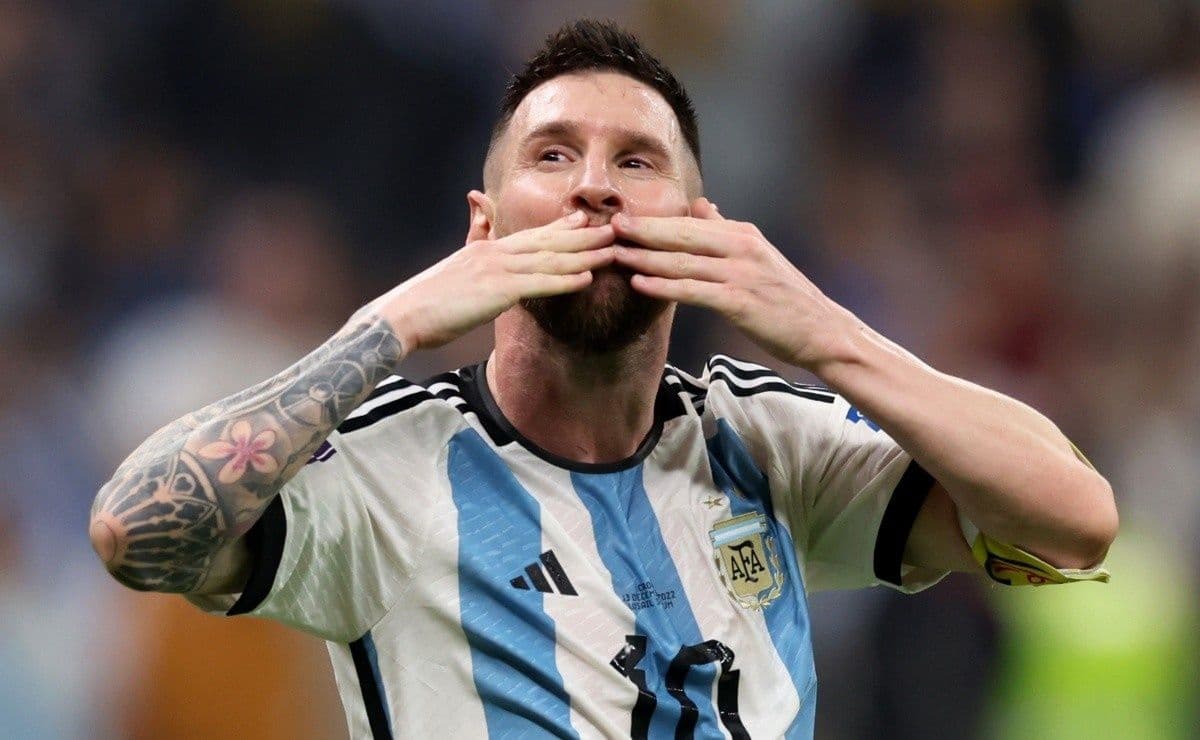 The midfielder for the Albiceleste team continues to be recognized in his country, while in Europe they comment on him.