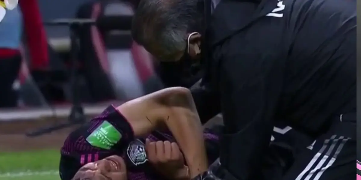 The Napoli striker was hit by a Panamanian defender and had to be taken out of the match.