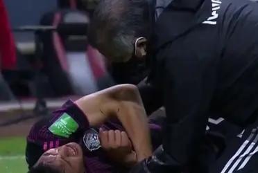 The Napoli striker was hit by a Panamanian defender and had to be taken out of the match.