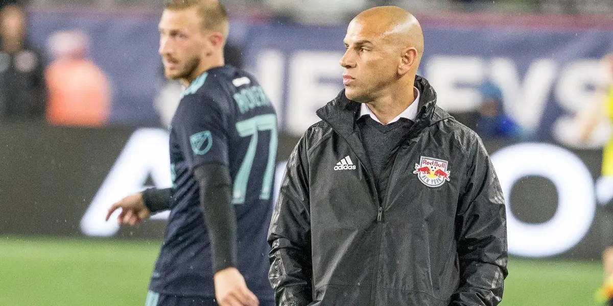 The New York Red Bulls have decided to finalize the contract with head coach Chris Armas. Know the reasons of this departure and who will be the next coach.
