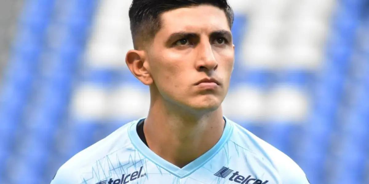 The offensive midfielder has been invited to join Chivas once again by his ex-companions and the club could pay a fortune for him.