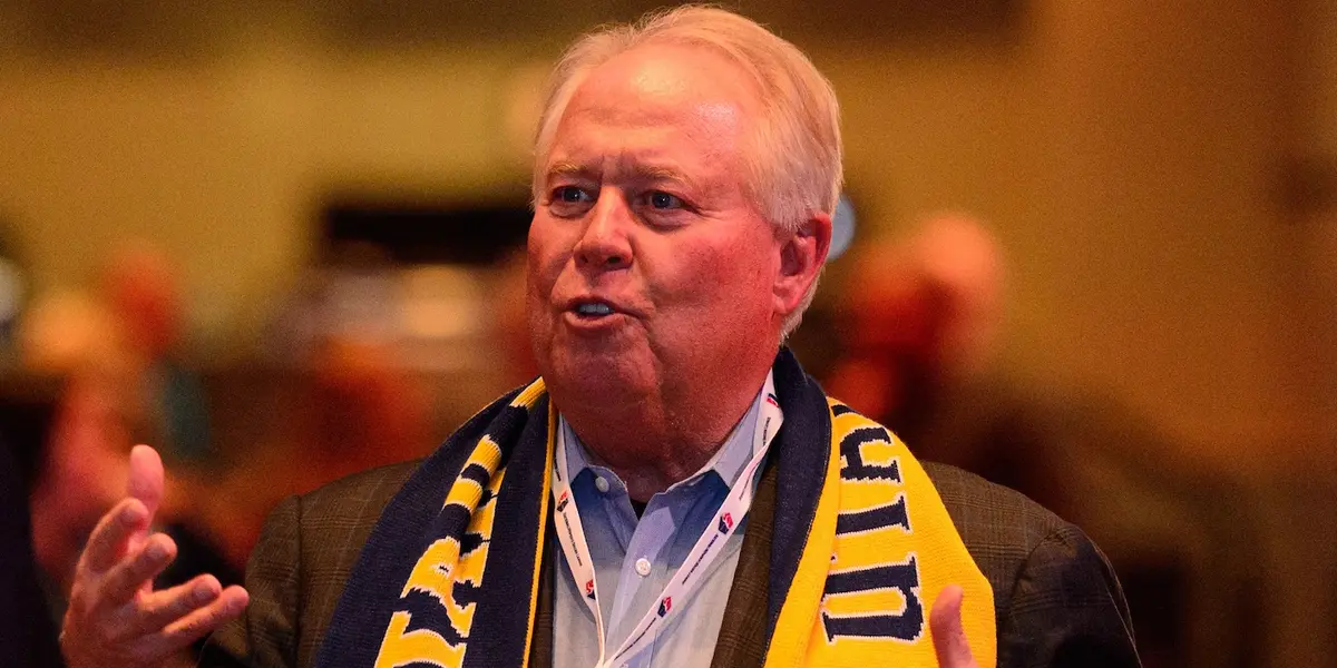 The owner of the Real Salt Lake, Dell Loy Hansen plans the sale of the team after the controversies around him