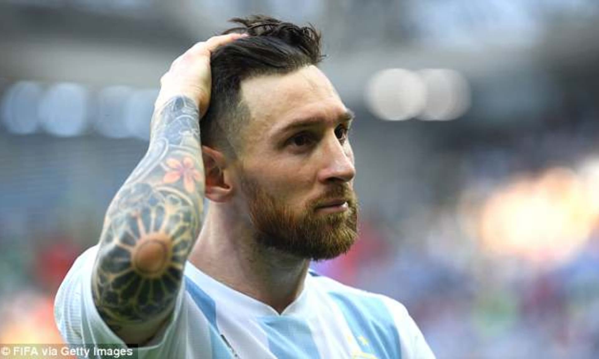 The Parisian club issued a statement explaining the reasons for the star's absence. Another concern for Scaloni.