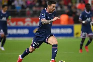 The Parisian outfit put the third jacket on sale for this season and added a new collection. Messi already posed with the brand new clothing.