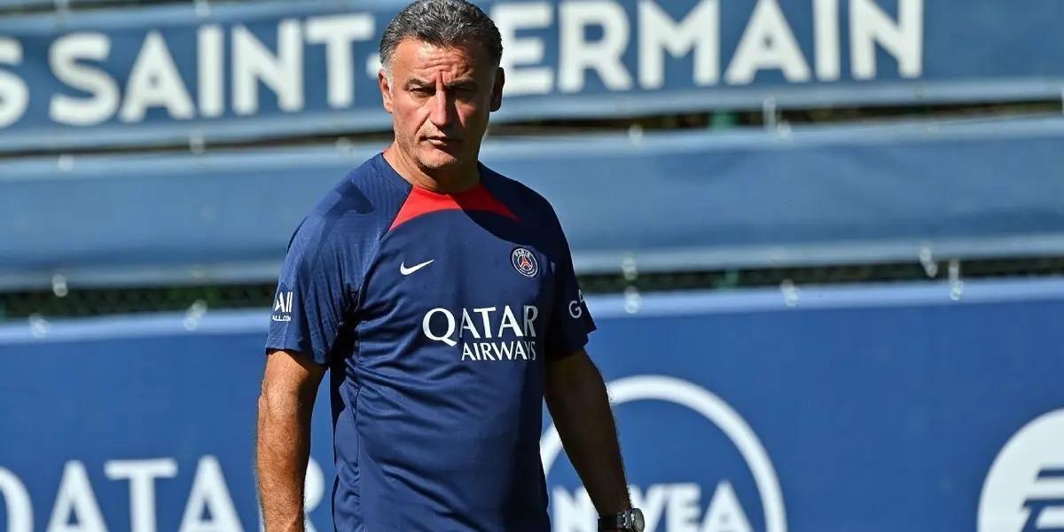 The Parisian team's coach lamented the delay in the transfer market.