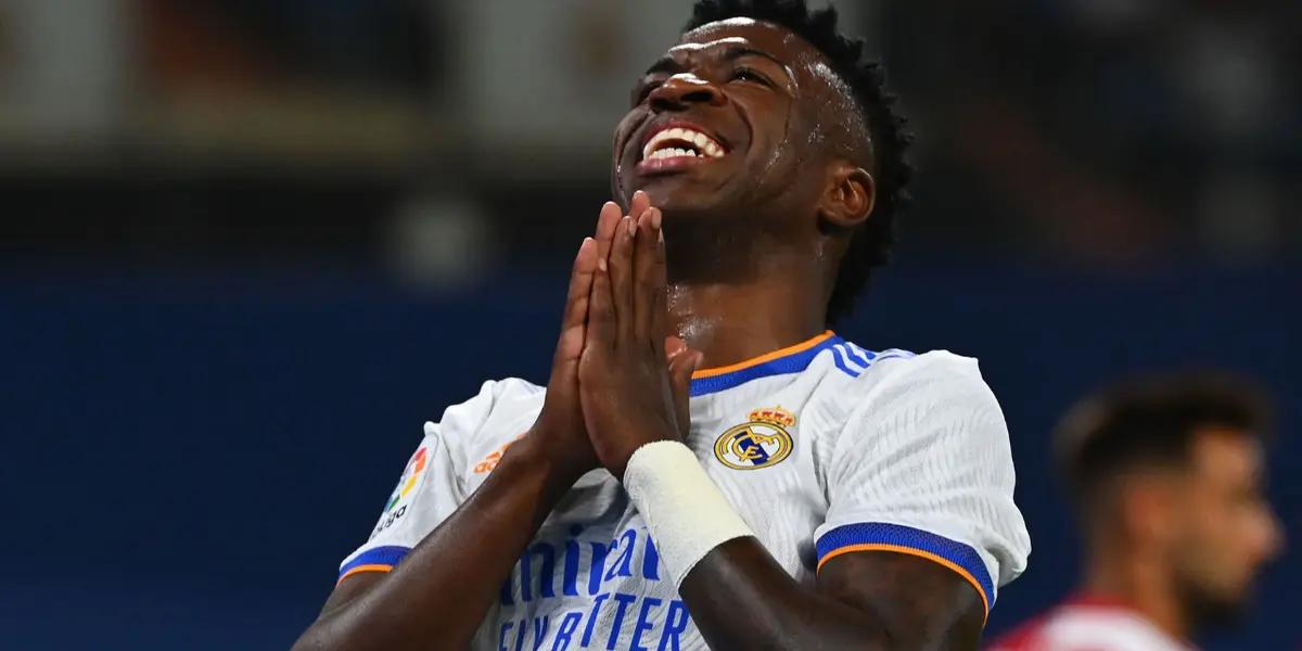 The player is one of the most armored by the Merengue directive.