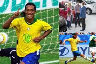 The player was a negative factor in the Mexican team, now he sells cars.