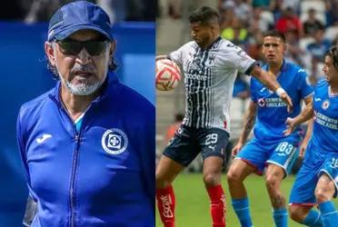 The player who disappointed Gutierrez in the duel between Cruz Azul and Rayados; he won't stay with La Maquin