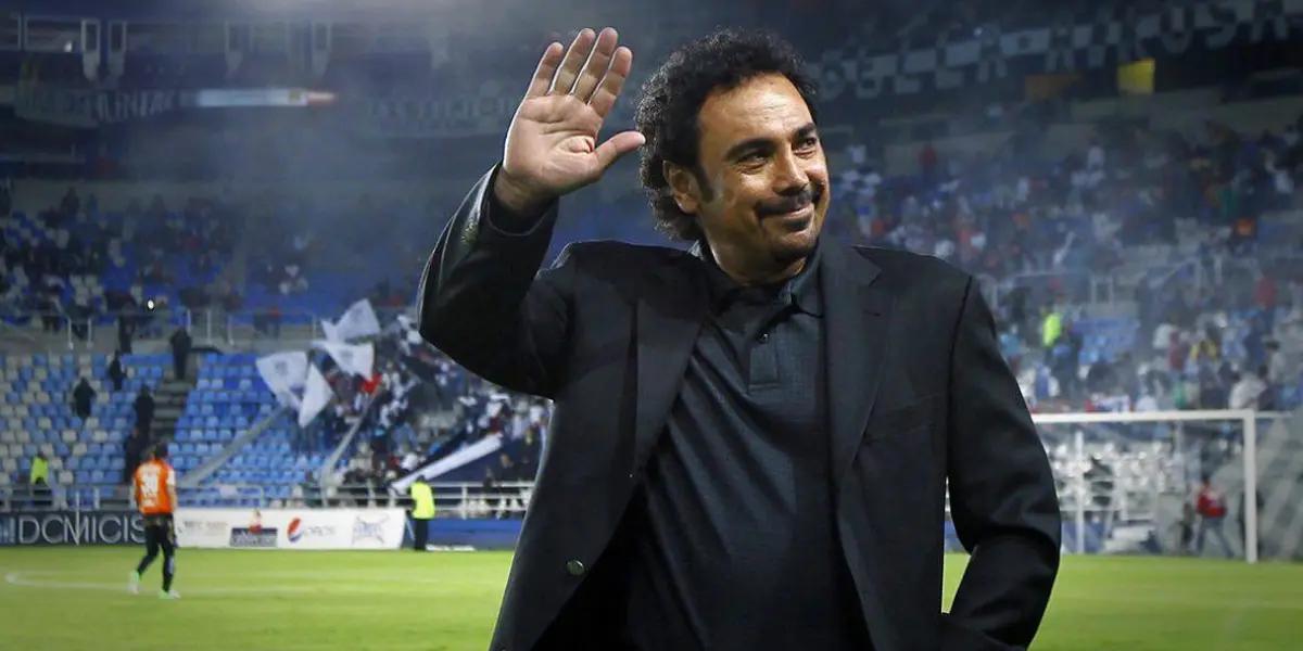 The players that the coach would request to leave the club as soon as possible are Pablo Ceppelini, Jonathan Borja and Bryan Angulo