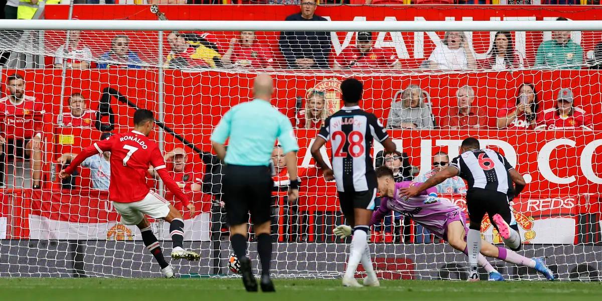 The Portuguese returned to Manchester scoring two goals and is already excited about celebrating titles. "Here you can achieve everything you set your mind to," said Cristiano Ronaldo.