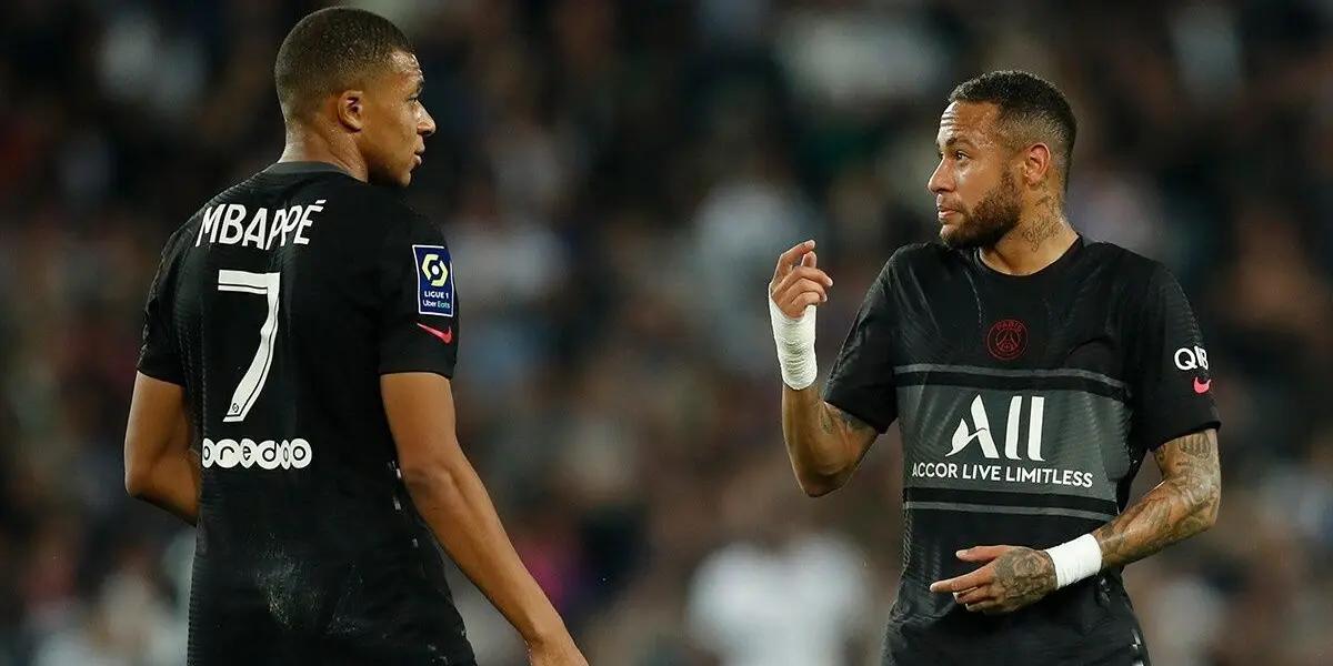 The press is talking about a scene that would reveal the distance between two stellar players in the PSG dressing room.