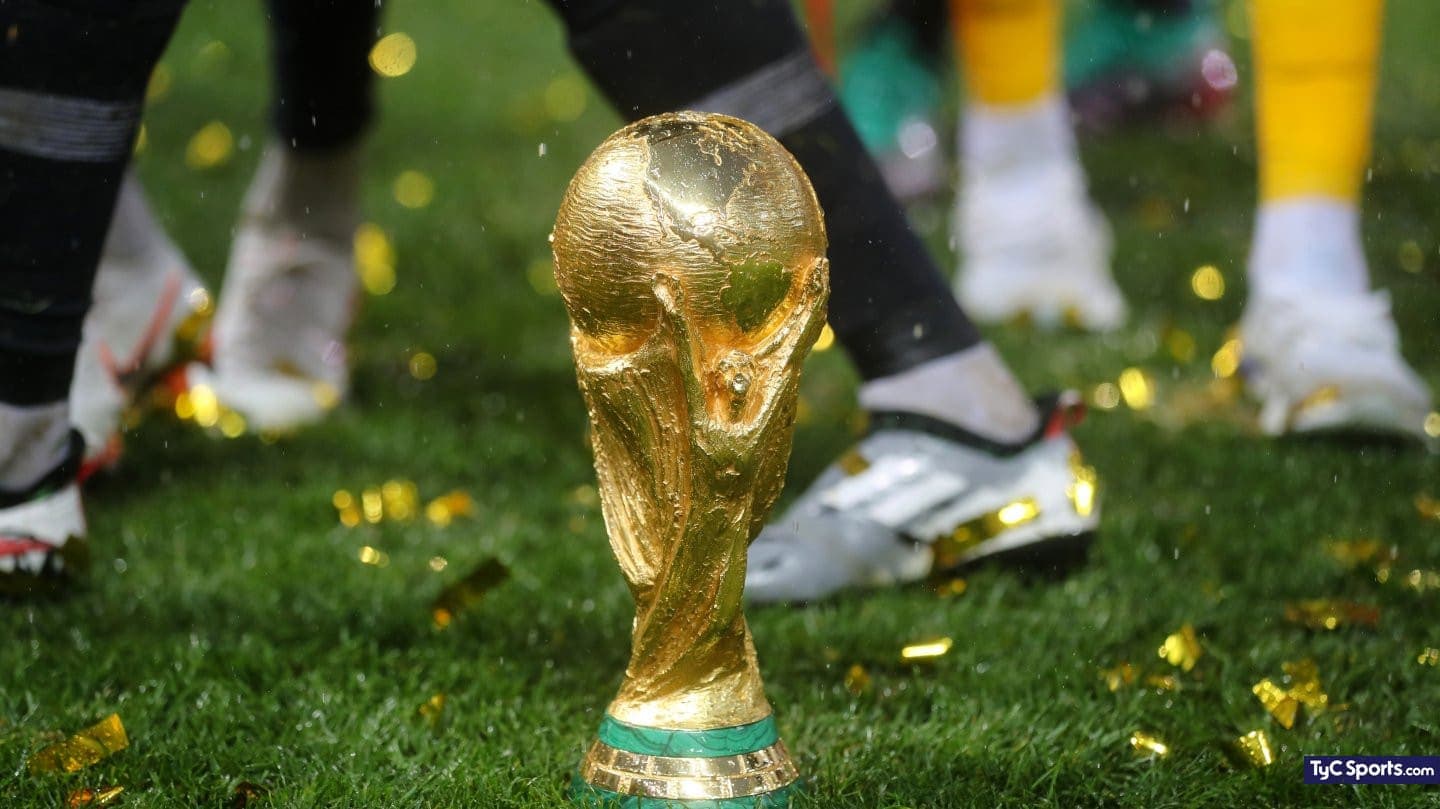 The qualifiers for Qatar 2022 are about to end, and some National Teams are still fighting for a spot in the next competition. However, this means that several players considered stars can miss the World Cup.