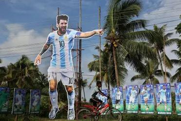 The reactions were varied and there were dozens of funny comments about the details of the work. Comparisons with other footballers and celebrities.