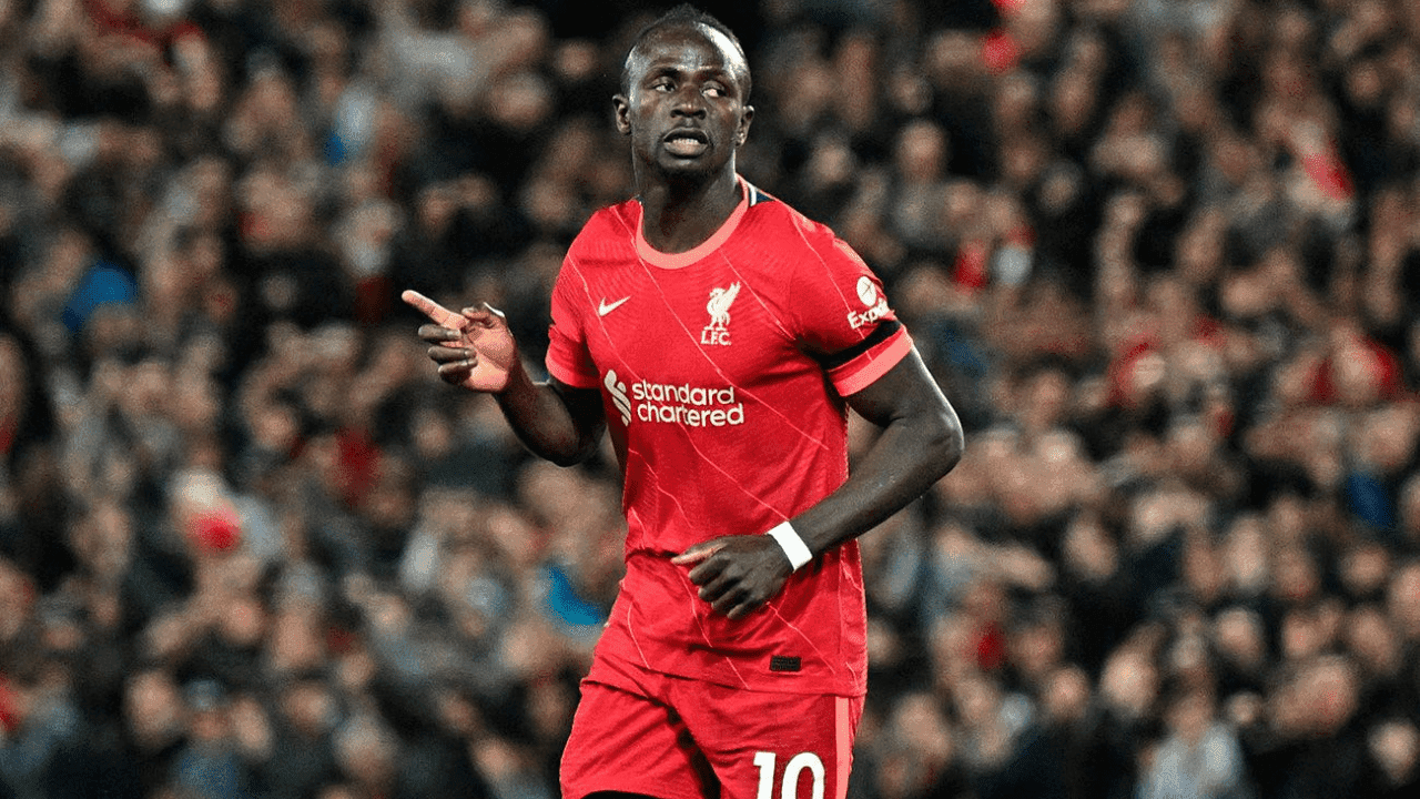 The Reds' star Senegalese striker has already announced who has the decision on his future.